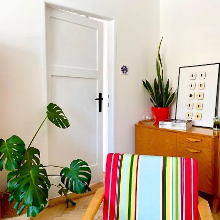 Chyza Retro Apartment